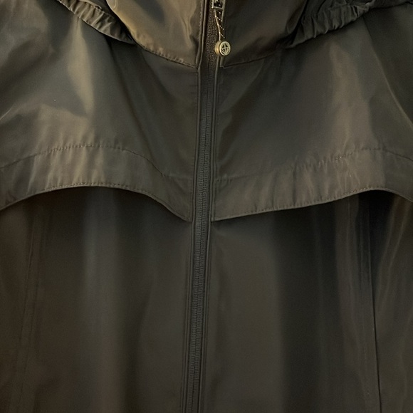 Mondetta long sleeved navy blue outdoor project windbreaker jacket. Size Medium - Picture 3 of 14